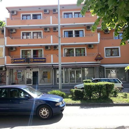 Hotel Viv Trebinje Eksteriør bilde