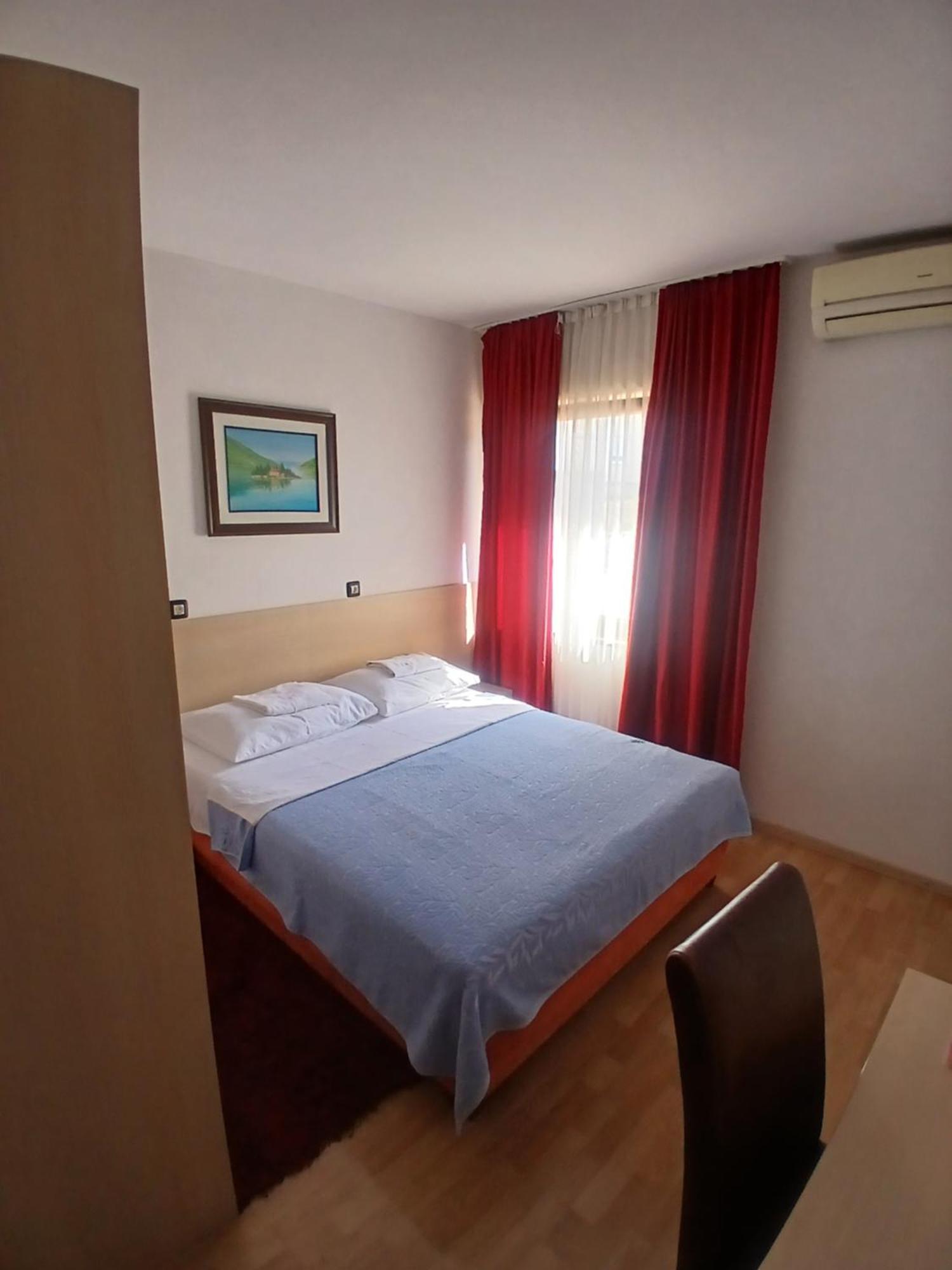 Hotel Viv Trebinje Eksteriør bilde