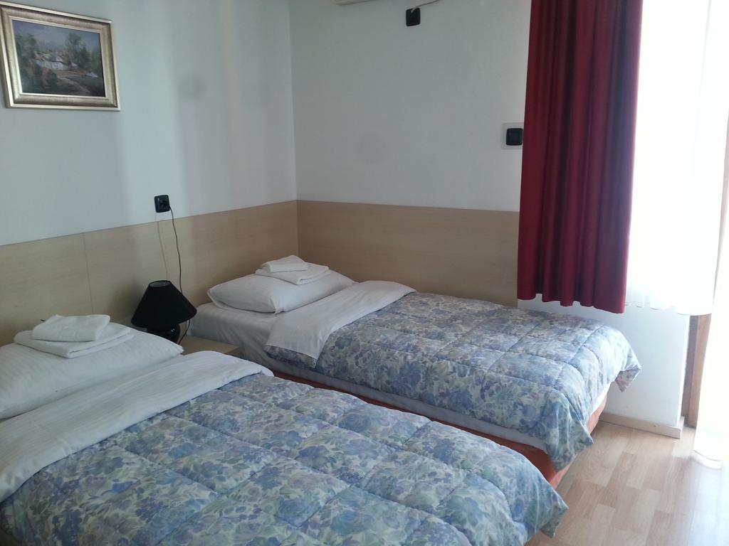 Hotel Viv Trebinje Eksteriør bilde