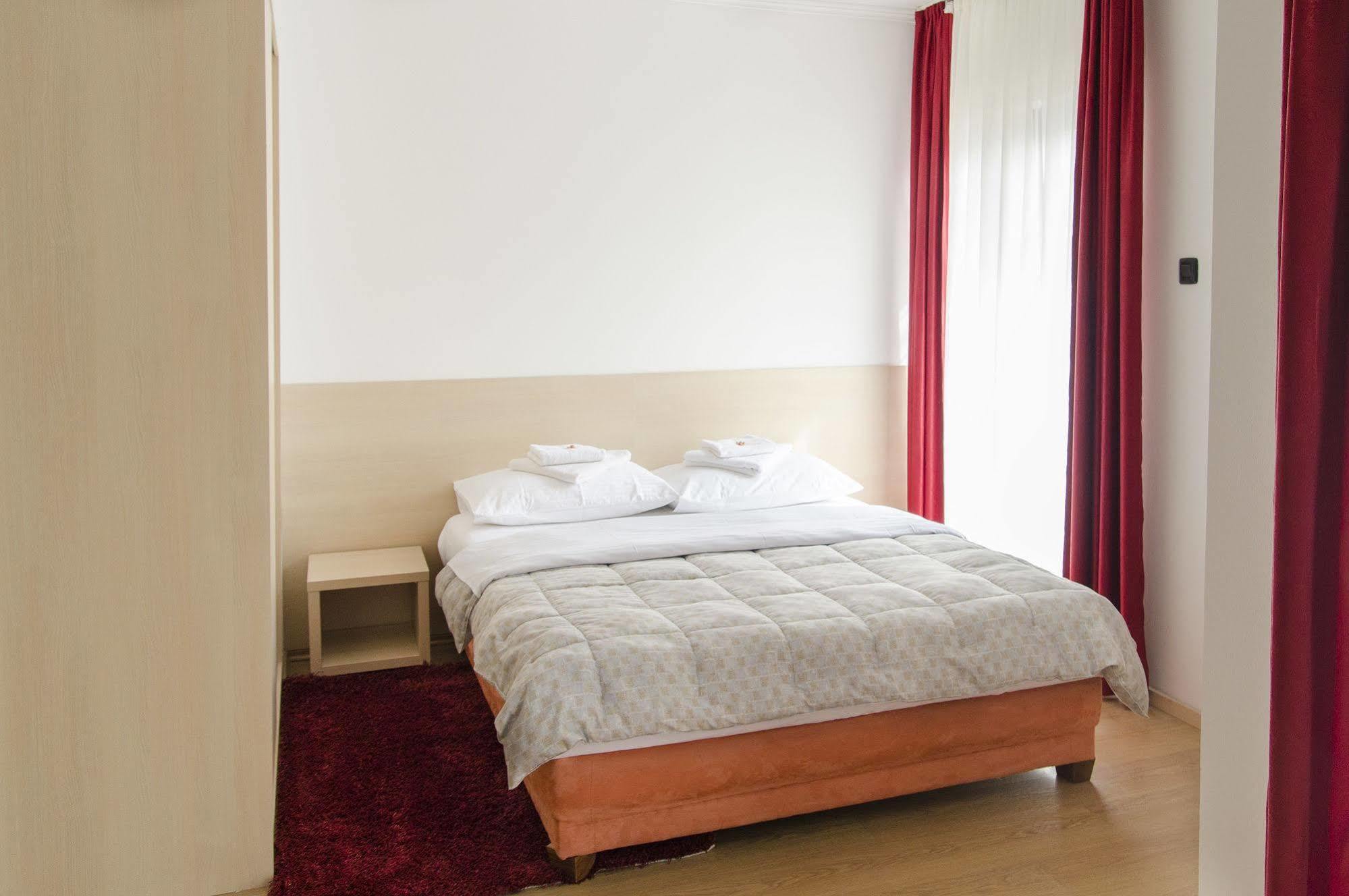 Hotel Viv Trebinje Eksteriør bilde